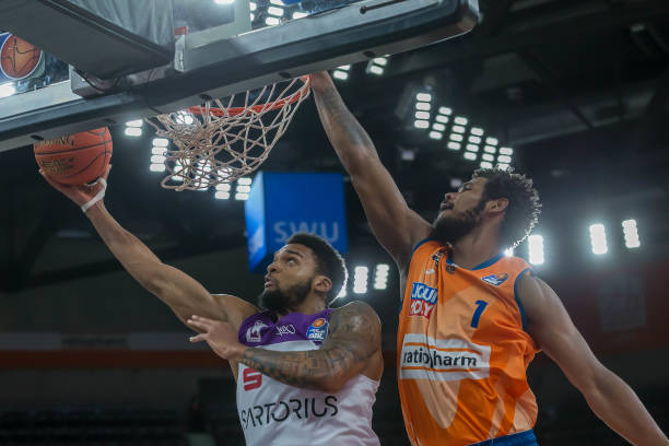 轻球员看到 轻球员看到