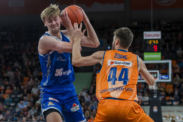 牢牢锁定比 牢牢锁定比