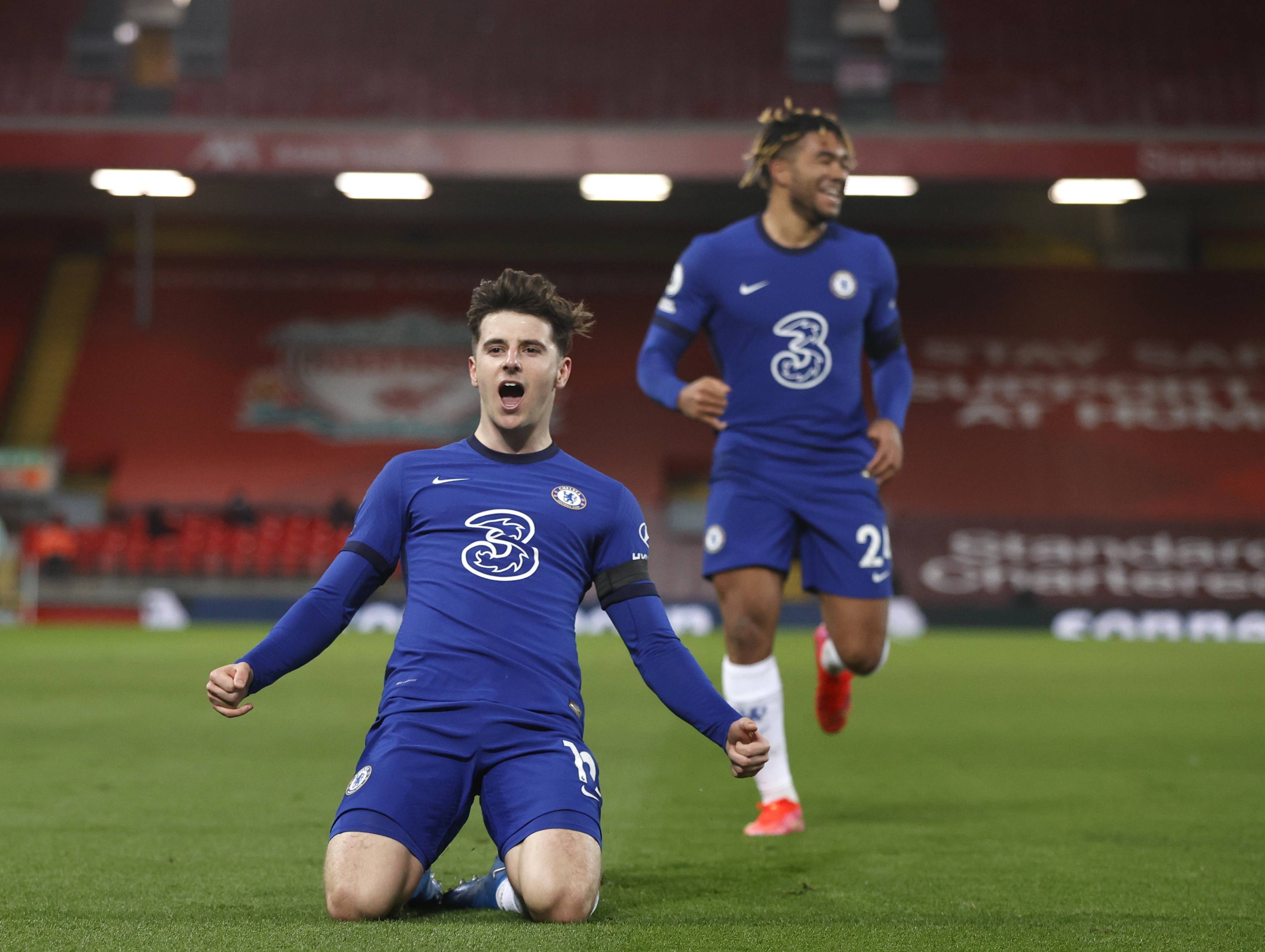 更用任意球 更用任意球