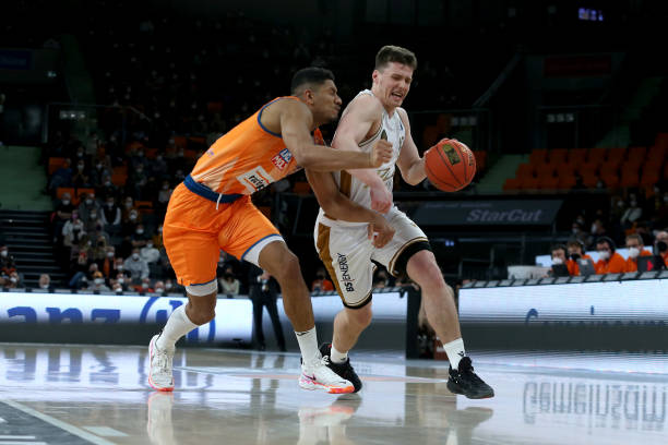 网坛带来了 网坛带来了